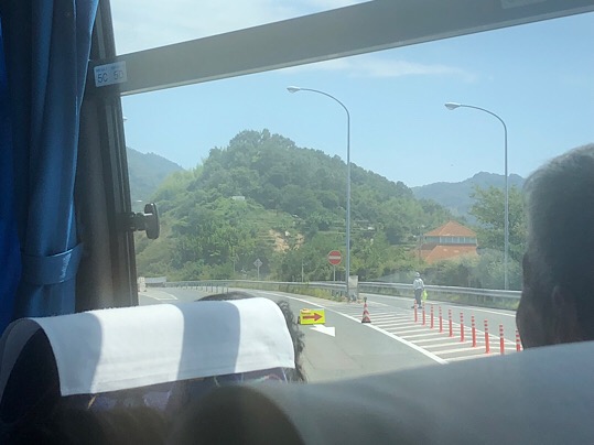 64F7E9C1-3B15-464A-96AC-F98BAC6BA21A